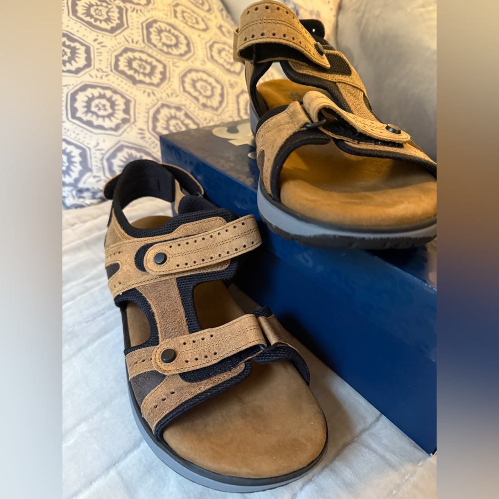 SAS Maverick Sport Men's Sandals Size 11 Brown NWT New in Box